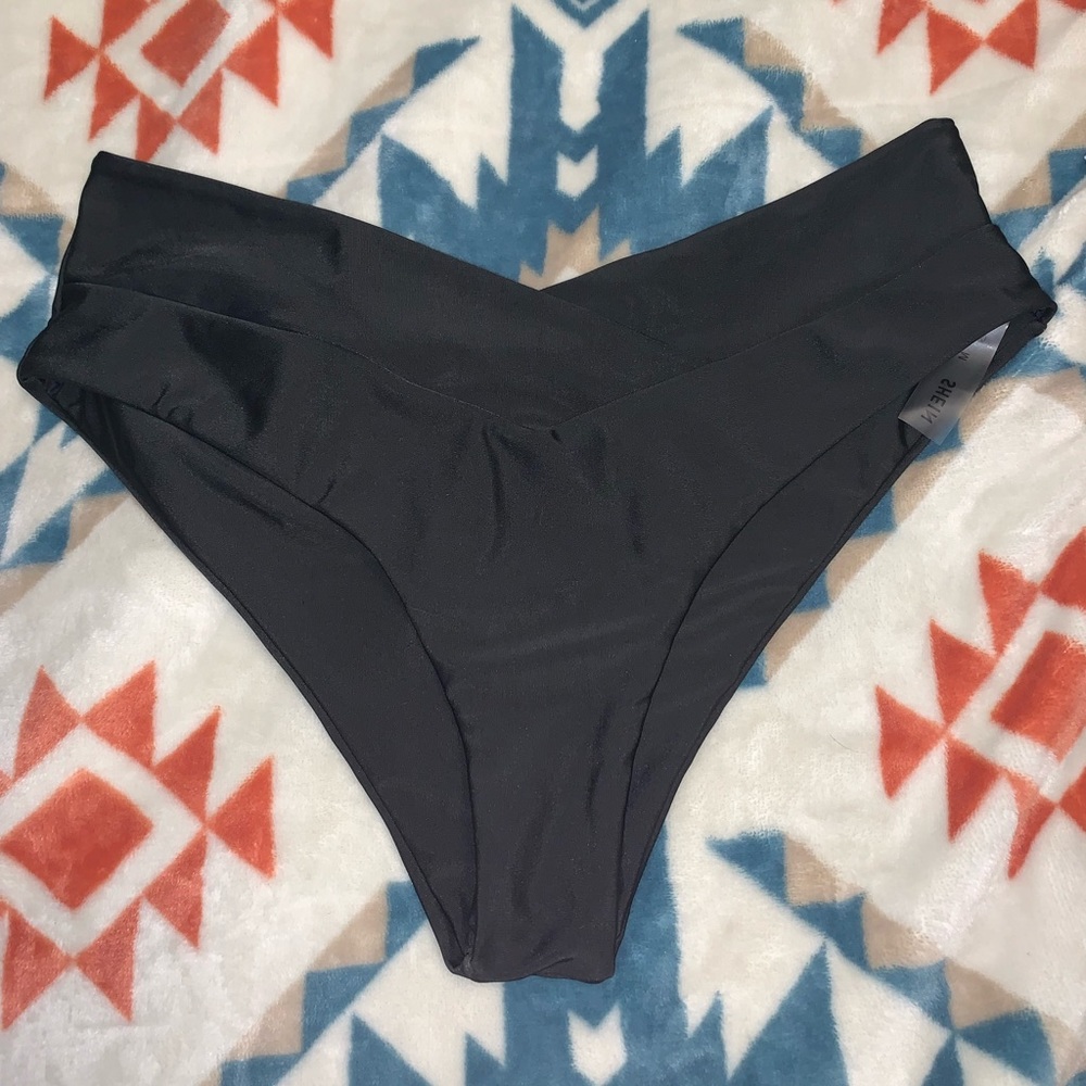 Black bikini bottoms